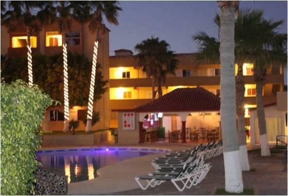 Palacio De Cristal, Fiesta De Cortes 101, Casa Hermar Rocky Point Exterior photo
