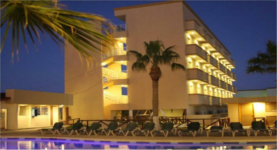 Palacio De Cristal, Fiesta De Cortes 101, Casa Hermar Rocky Point Exterior photo